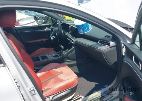 2021 Kia K5 Gt-Line z USA, uszkodzony, nr VIN 5XXG64J29MG069889